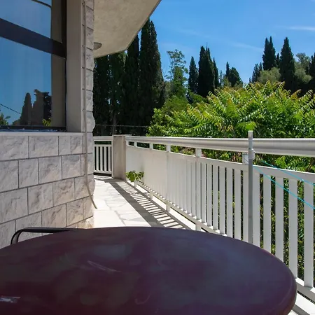 Apartamento With A Parking Space Kastel Stari, - 20978