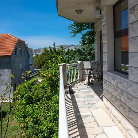 With A Parking Space Kastel Stari, - 20978 Apartamento Kaštela